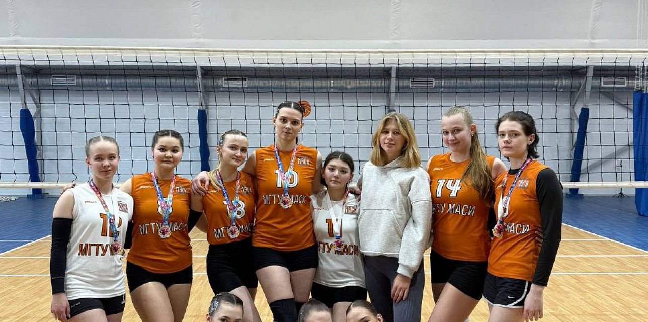 	 Одержали победу волейболистки