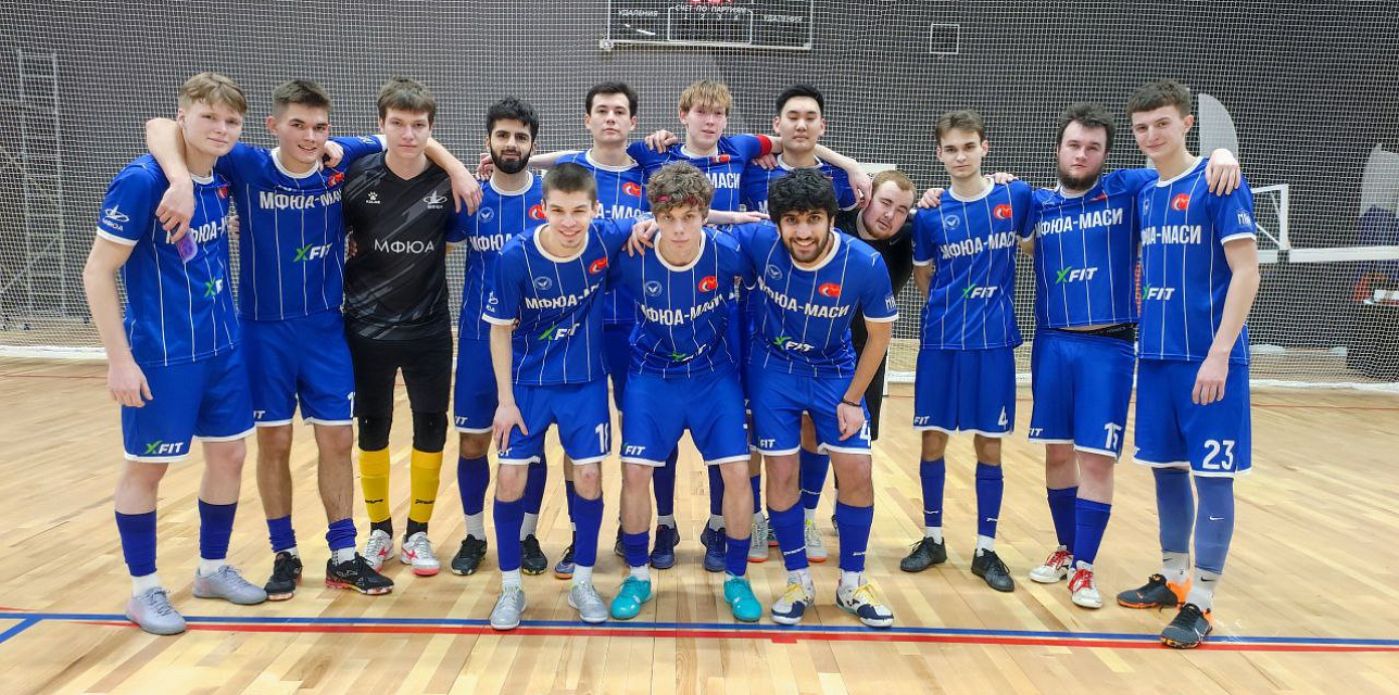 Вчера футболисты одержали победу на Чемпионате Москвы