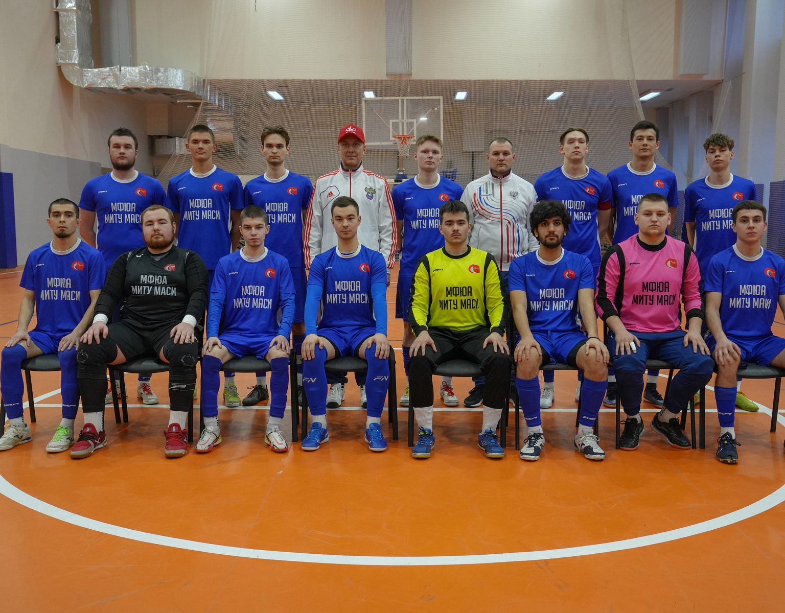 Вчера прошла первая тренировка по мини-футболу
